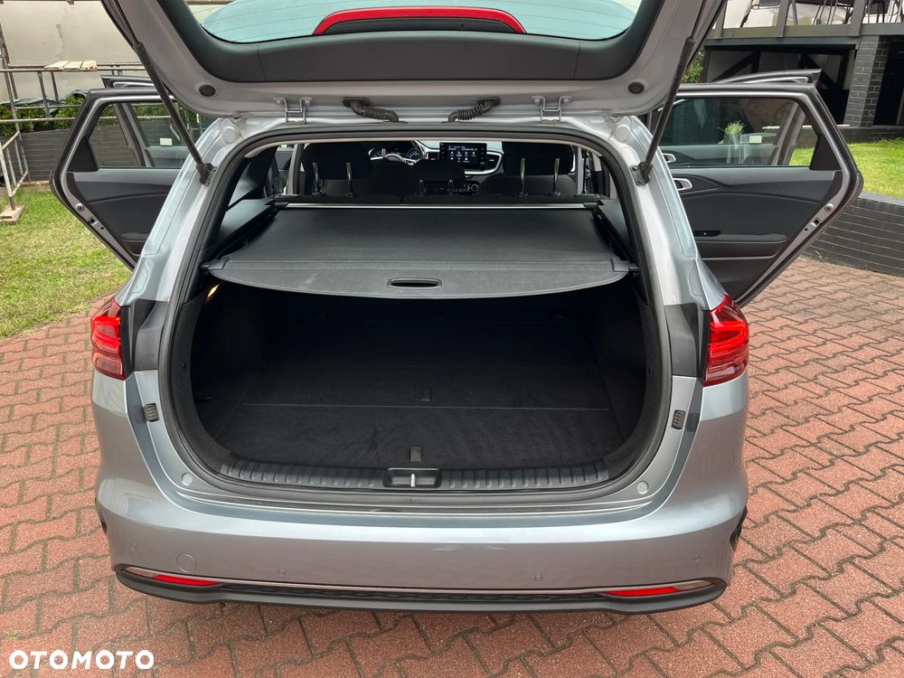 Kia Ceed 1.5 T-GDI M - 22