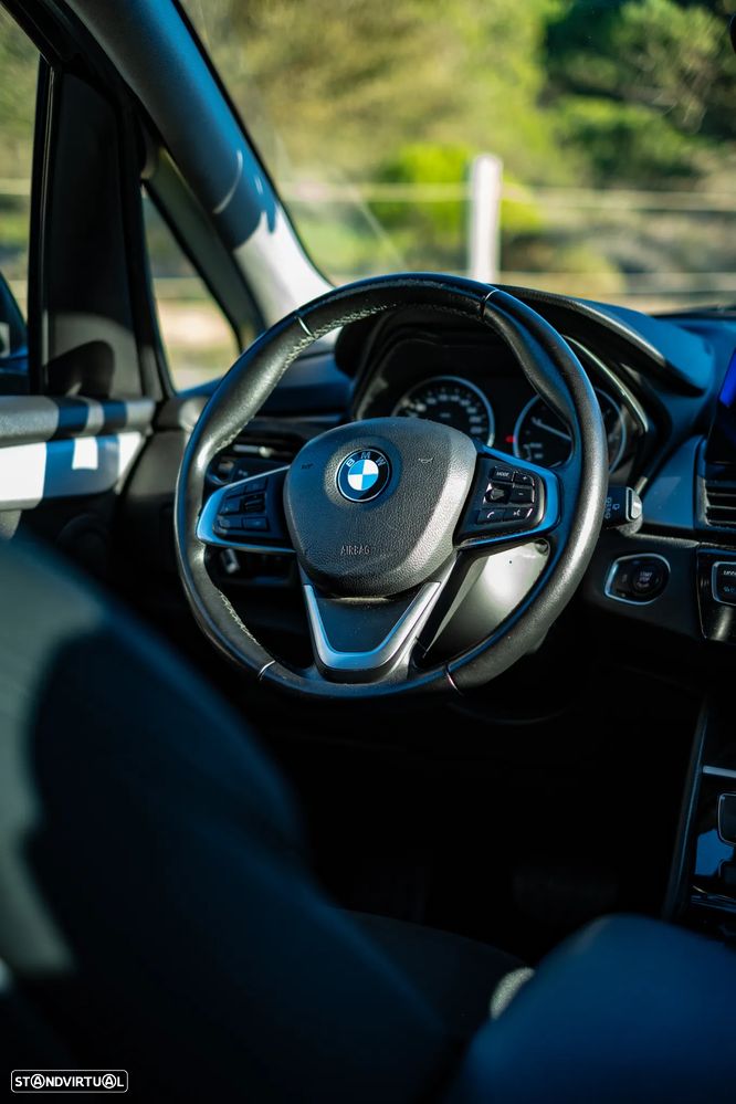 BMW 216 Active Tourer d Aut. Sport Line - 16