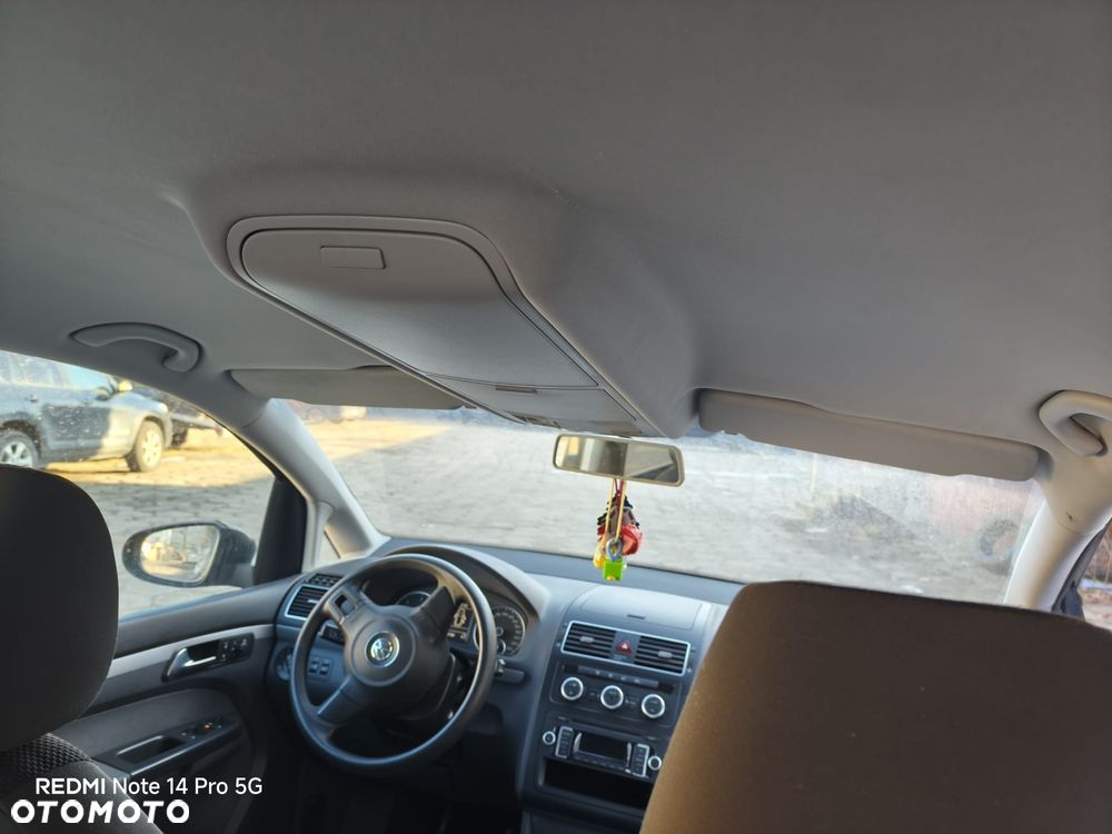 Volkswagen Touran 1.6 TDI DPF BlueMotion Technology Comfortline - 21