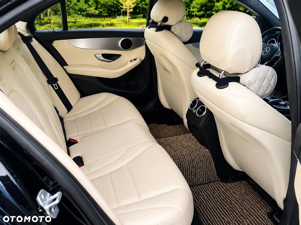 Mercedes-Benz Klasa C 220 d 4-Matic 9G-TRONIC - 8