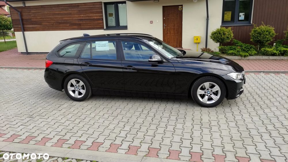 BMW Seria 3 320d DPF Edition Sport - 6