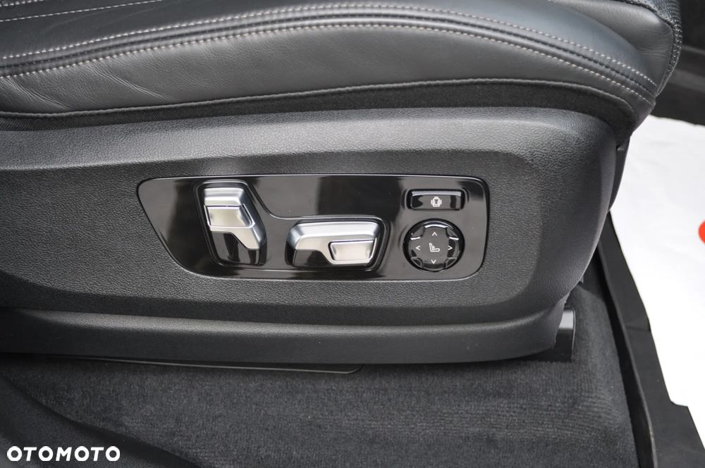 BMW X5 xDrive30d - 26