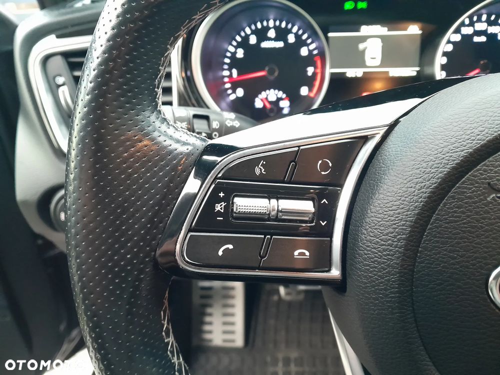 Kia ProCeed 1.4 T-GDI OPF GT LINE - 30