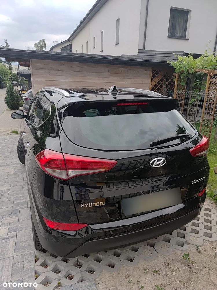 Hyundai Tucson 1.7 CRDI BlueDrive Comfort 2WD - 11
