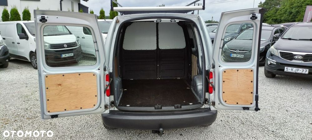 Volkswagen Caddy - 8