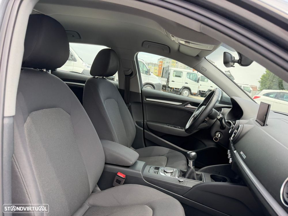 Audi A3 Sportback 1.6 TDI - 12