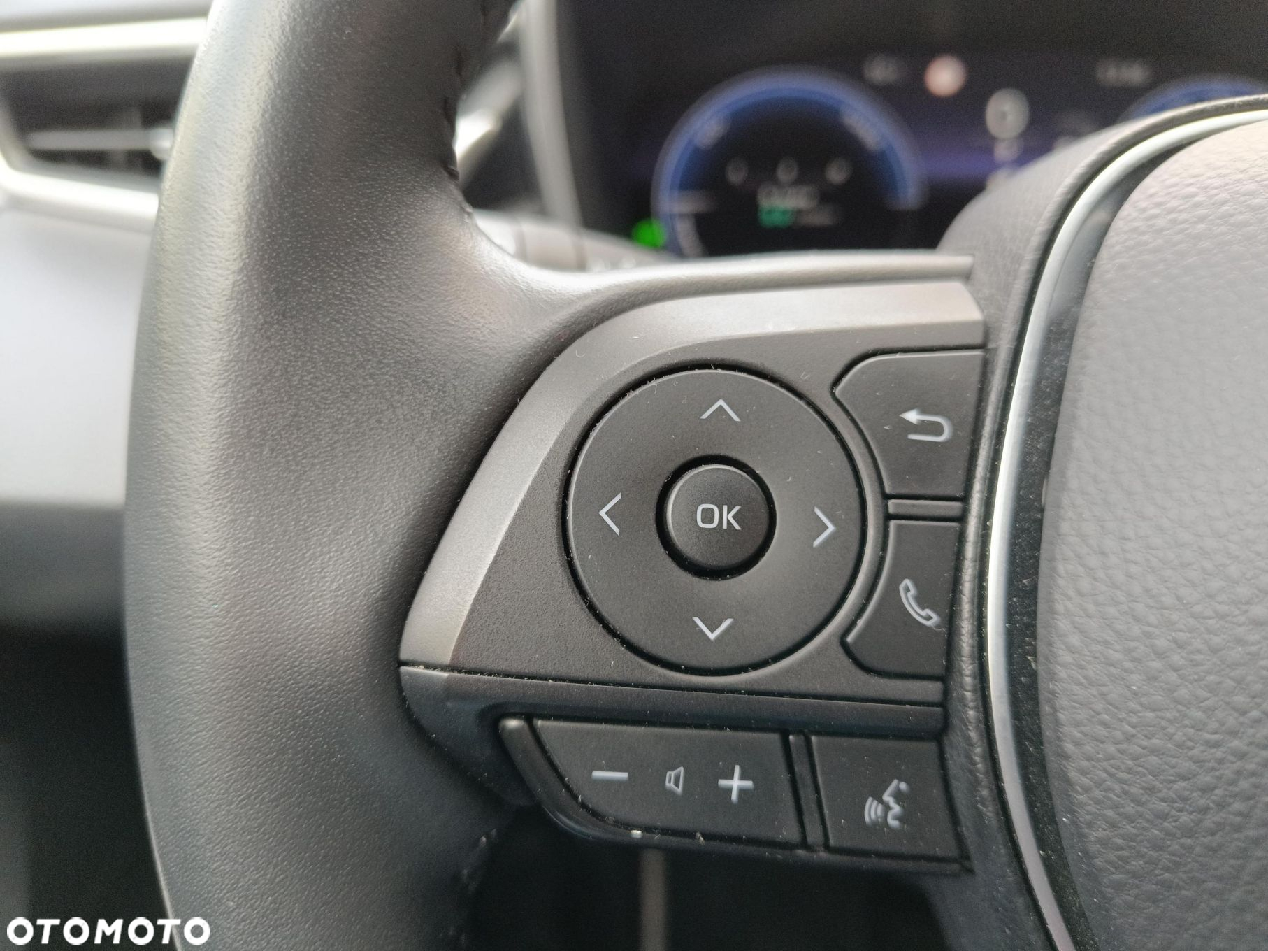 Toyota Corolla 1.8 Hybrid Comfort - 15