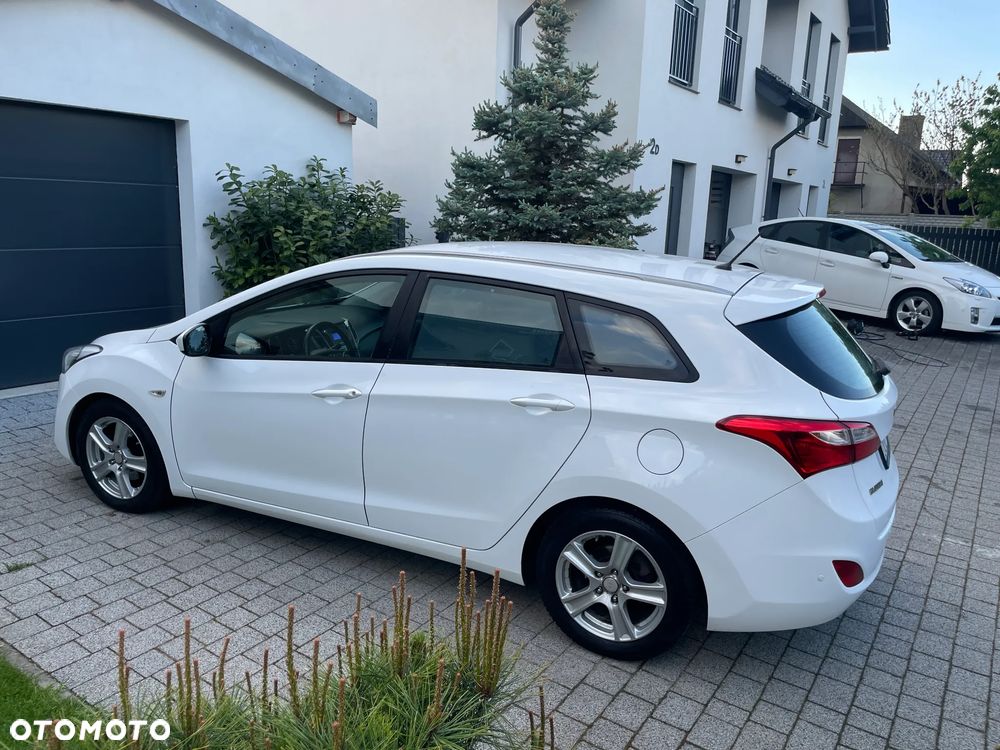 Hyundai i30 1.4 CRDi Classic + - 8