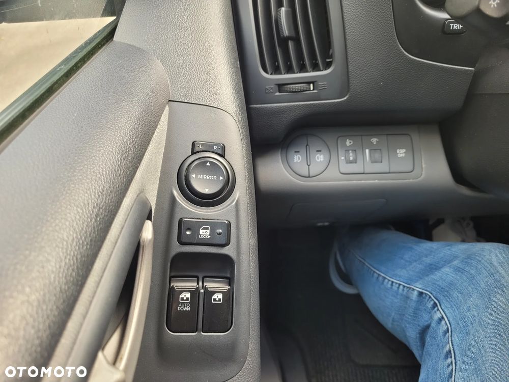 Hyundai H-1 2.5 CRDi Premium - 19