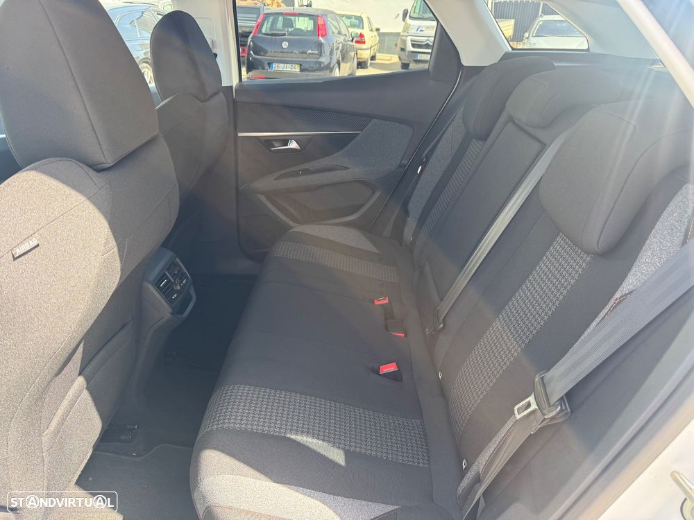 Peugeot 3008 BlueHDi 120 Stop & Start EAT6 Active - 8
