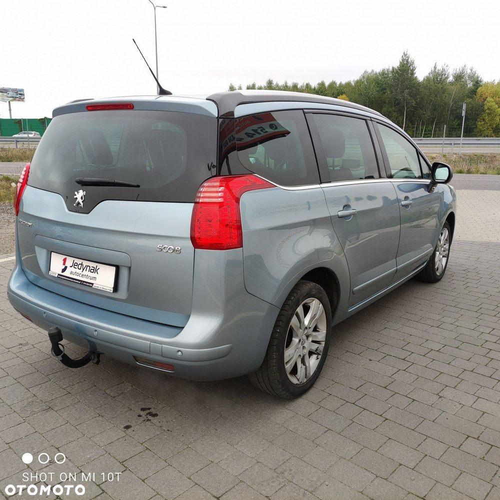 Peugeot 5008 - 11