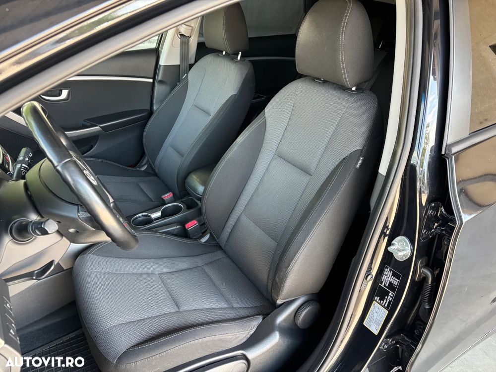 Hyundai i30 - 27