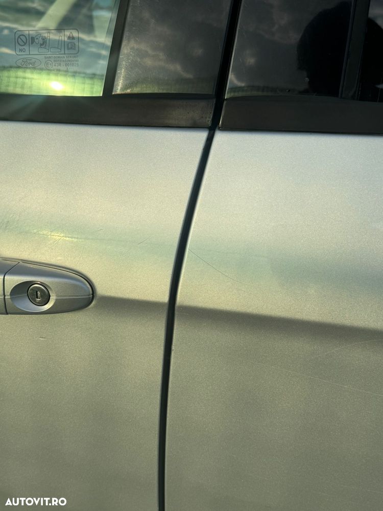 Ford Galaxy - 5