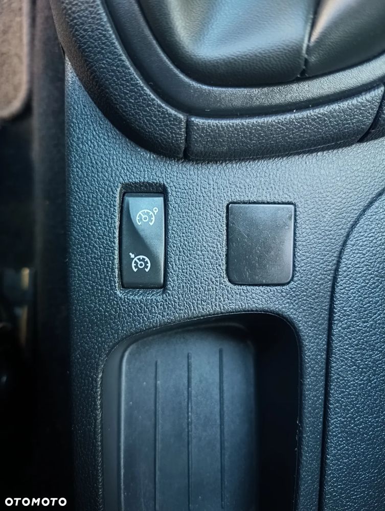 Renault Clio (Energy) dCi 90 Start & Stop INTENS - 8