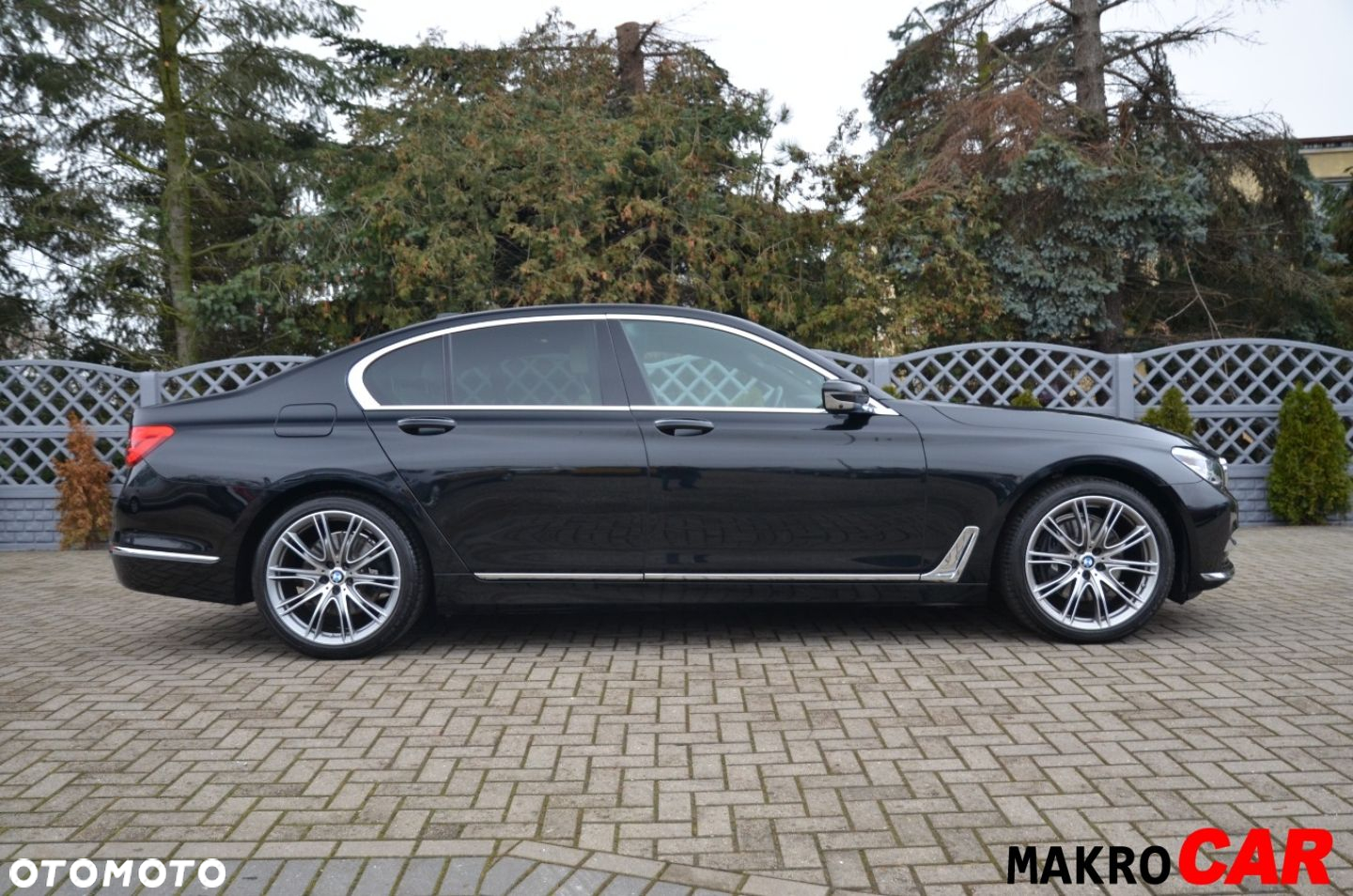 BMW Seria 7 - 24