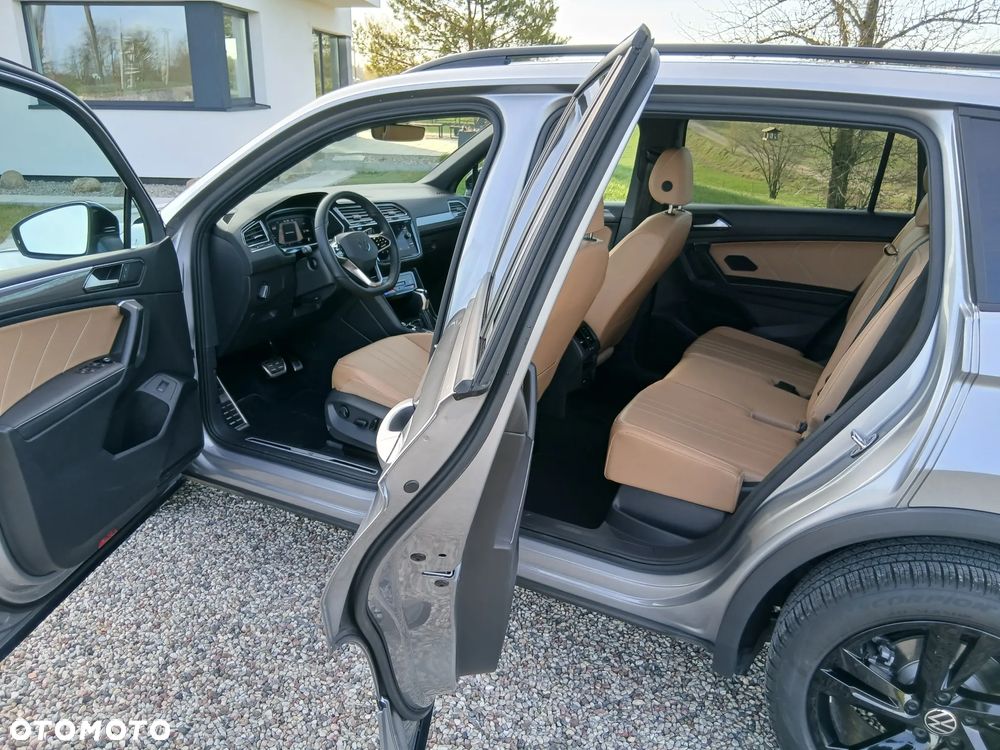 Volkswagen Tiguan - 33