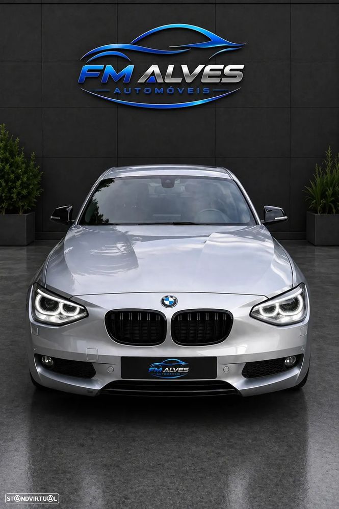 BMW 118 d Sport Line - 2