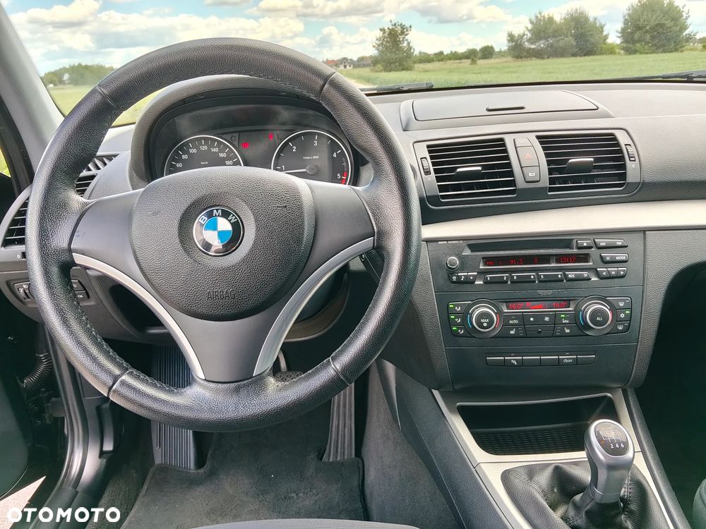 BMW Seria 1 118d - 14