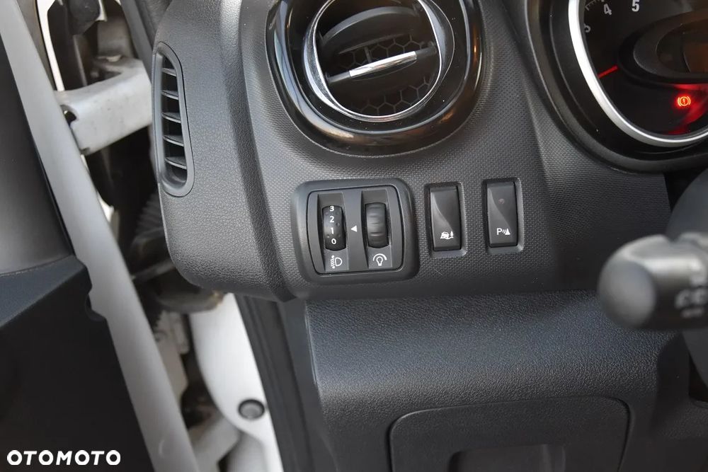 Opel VIVARO L2H1 NAWIGACJA HAK - 21