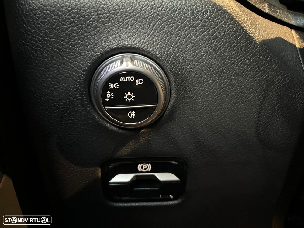 Mercedes-Benz GLC 300 de Coupe 4Matic 9G-TRONIC Edition AMG Line - 25