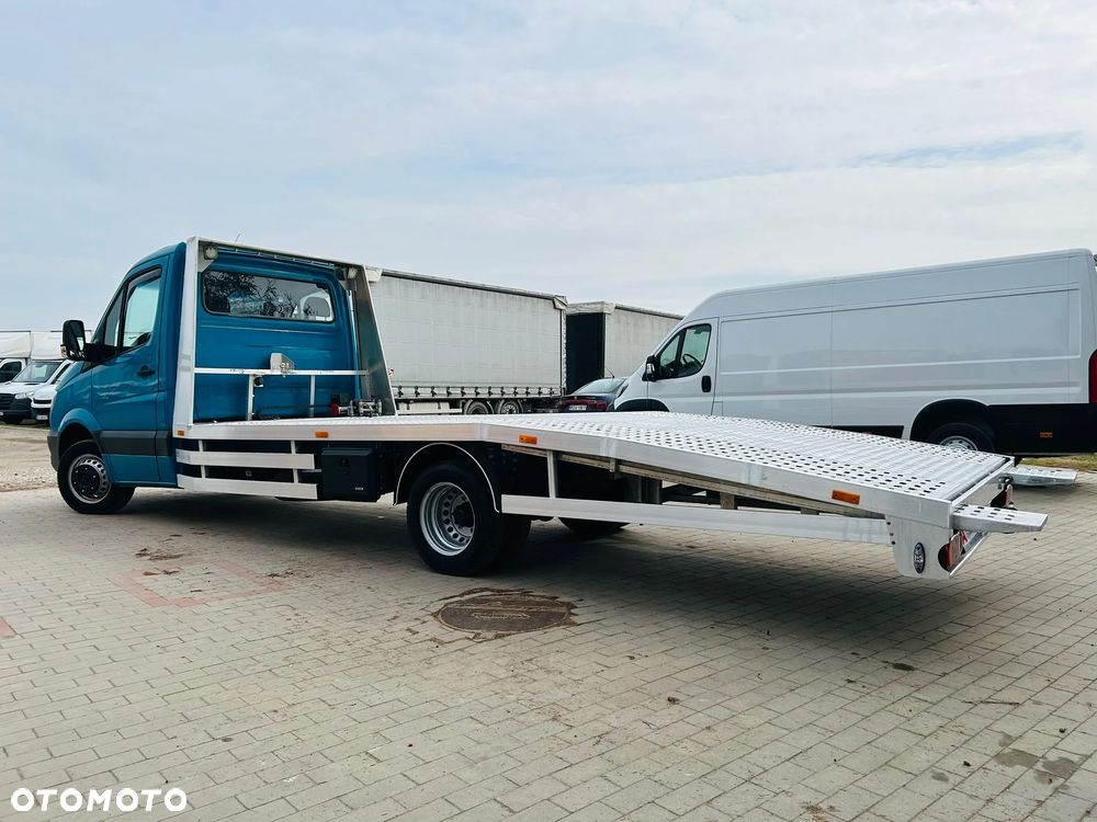 Mercedes-Benz Sprinter 516 - 11