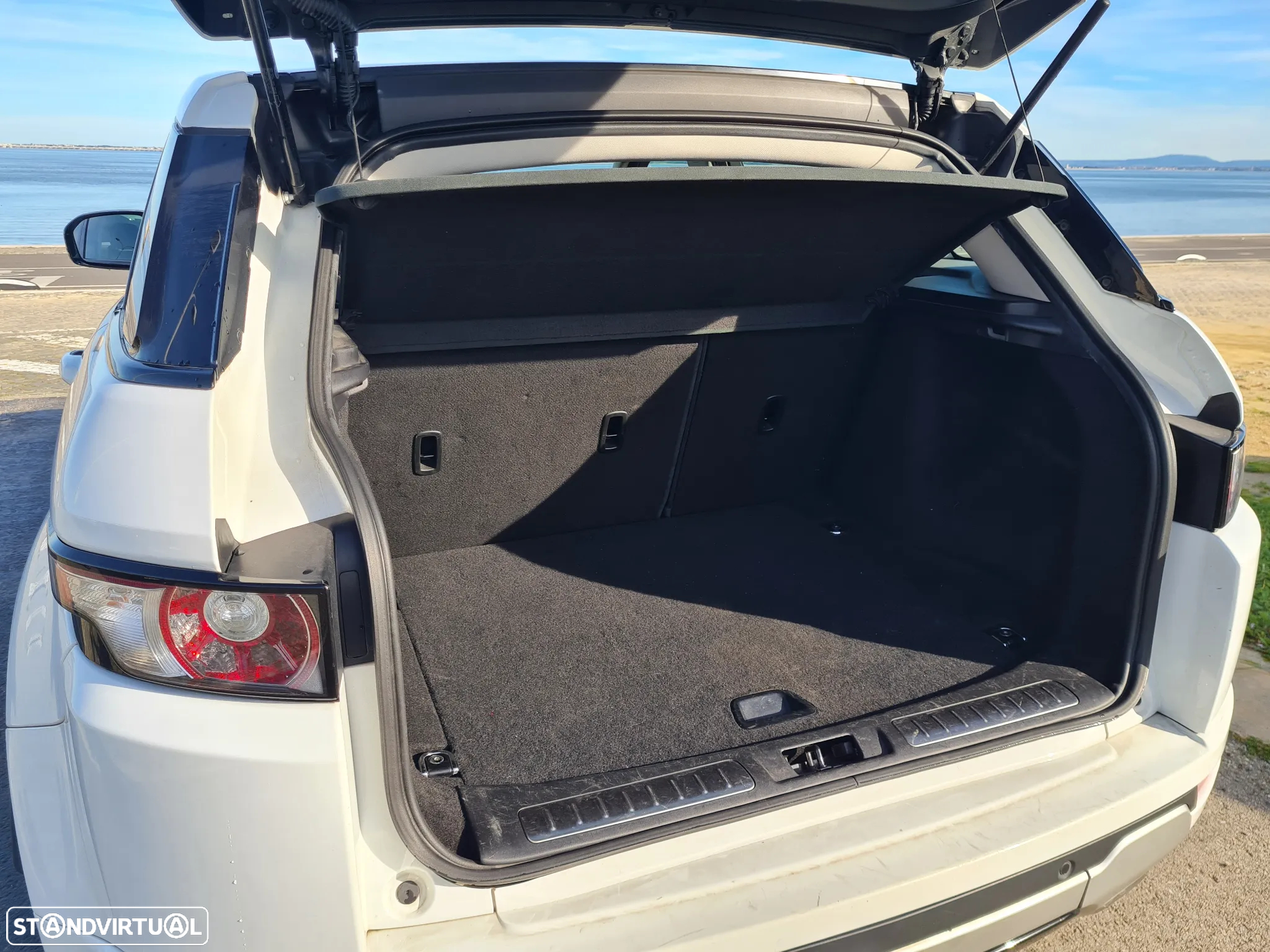 Land Rover Range Rover Evoque 2.2 eD4 Dynamic - 16