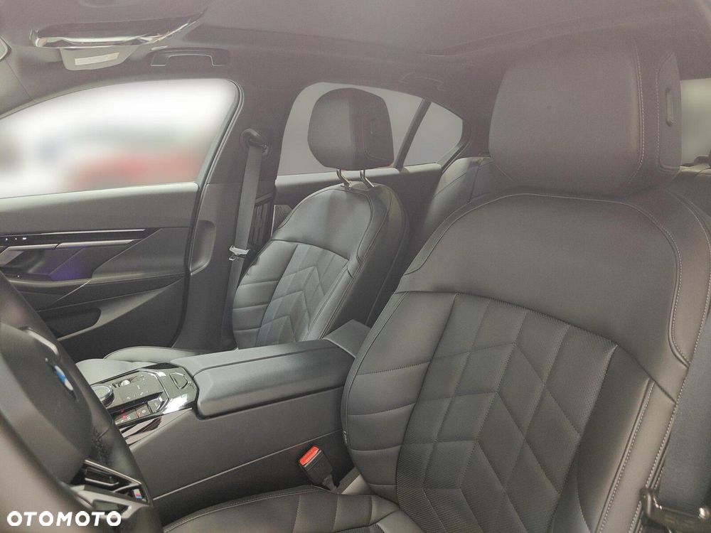 BMW Seria 5 - 12