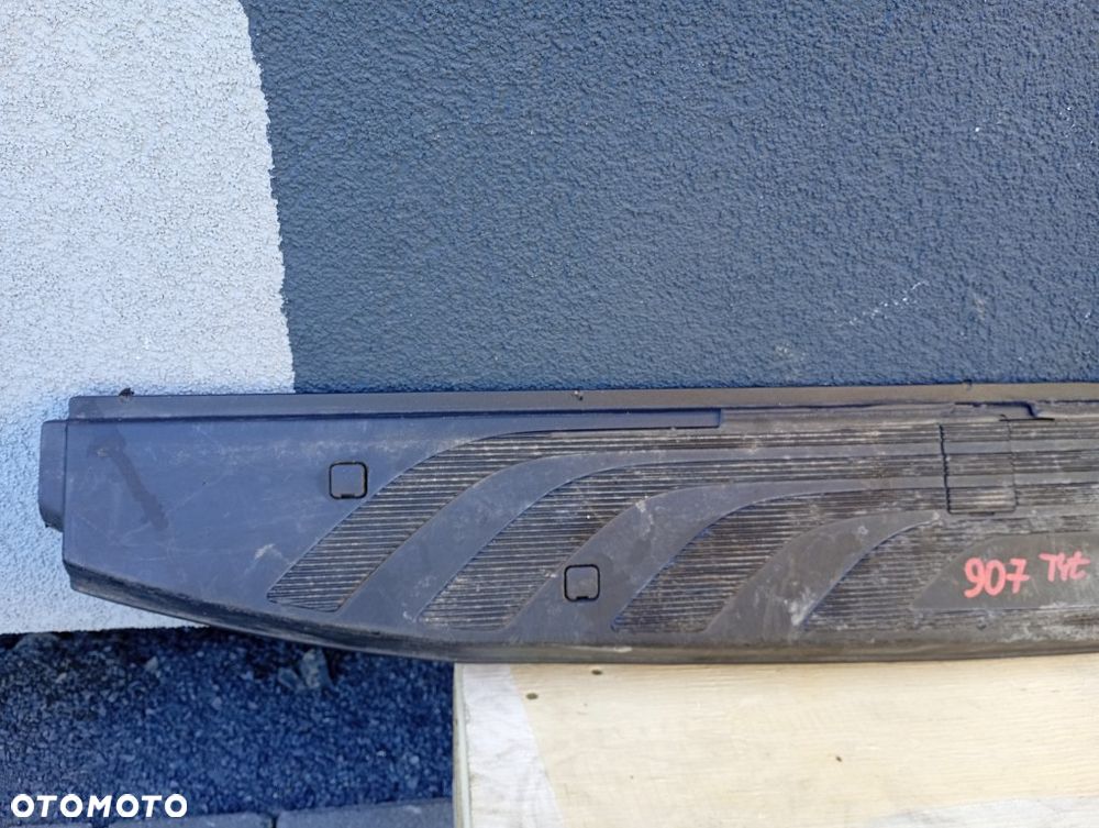listwa osłona pasa tył tylna mercedes sprinter W907 A9106862600 - 2