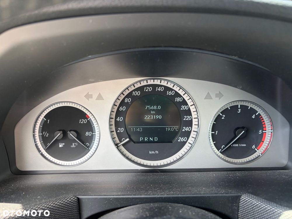 Mercedes-Benz GLK 350 CDI DPF 4Matic 7G-TRONIC SPORT EDITION - 39