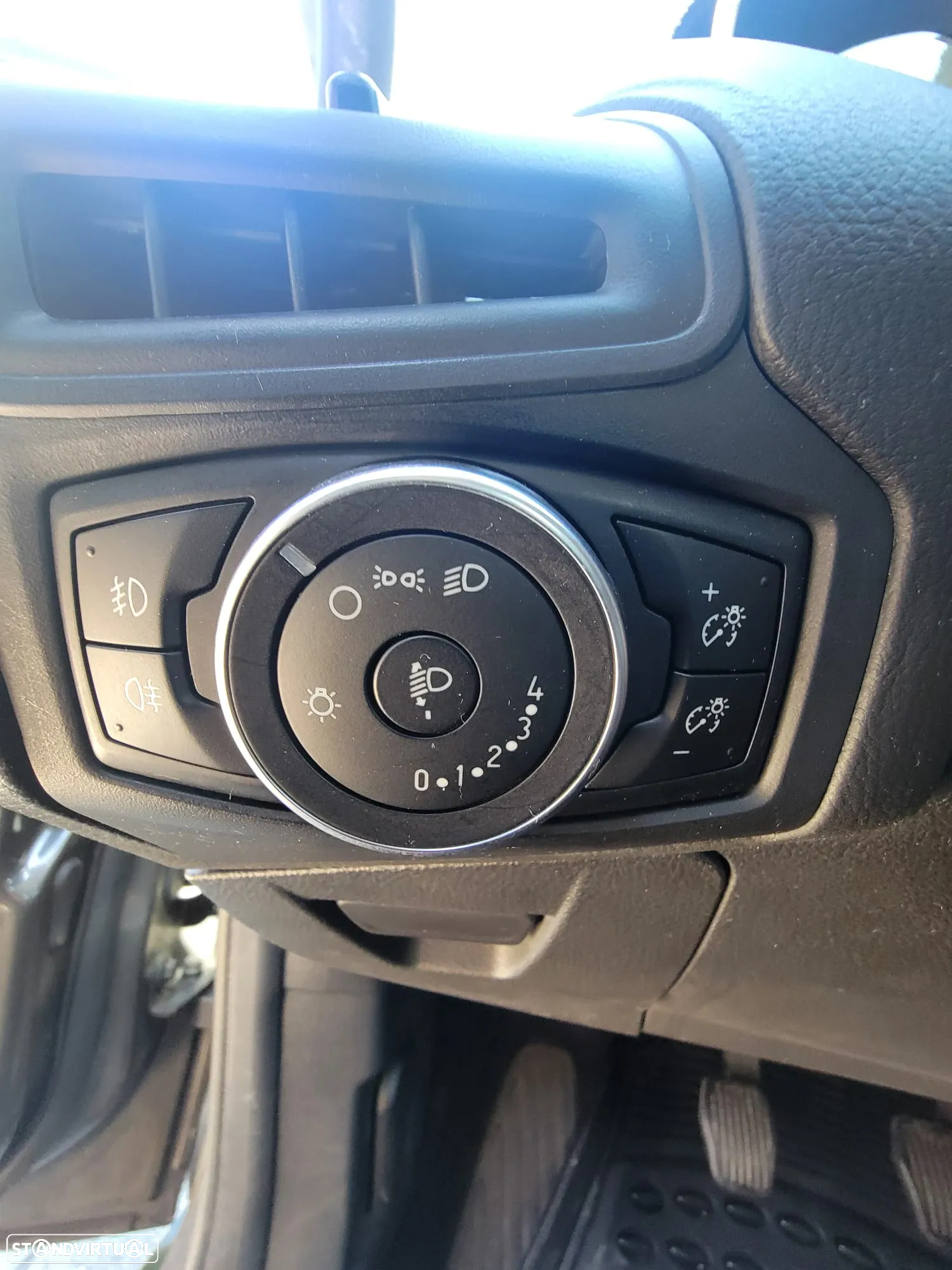 Ford Focus SW 1.0 EcoBoost S&S ST-LINE - 23