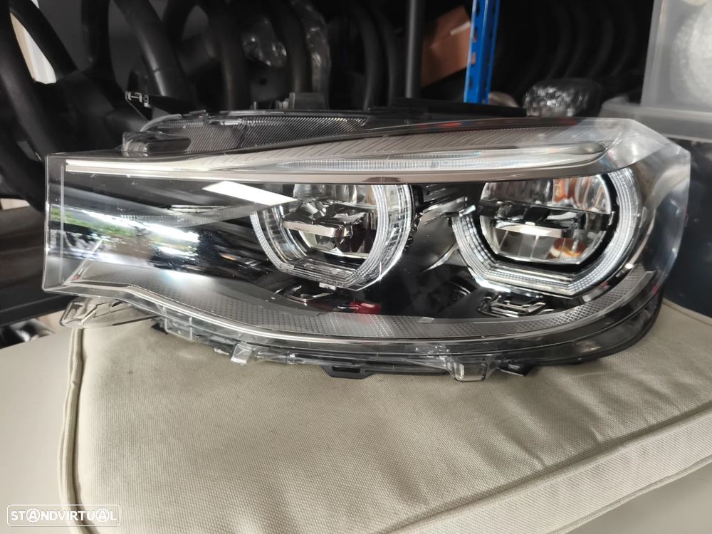 Farol esquerdo full Led Adaptativ F34 lci