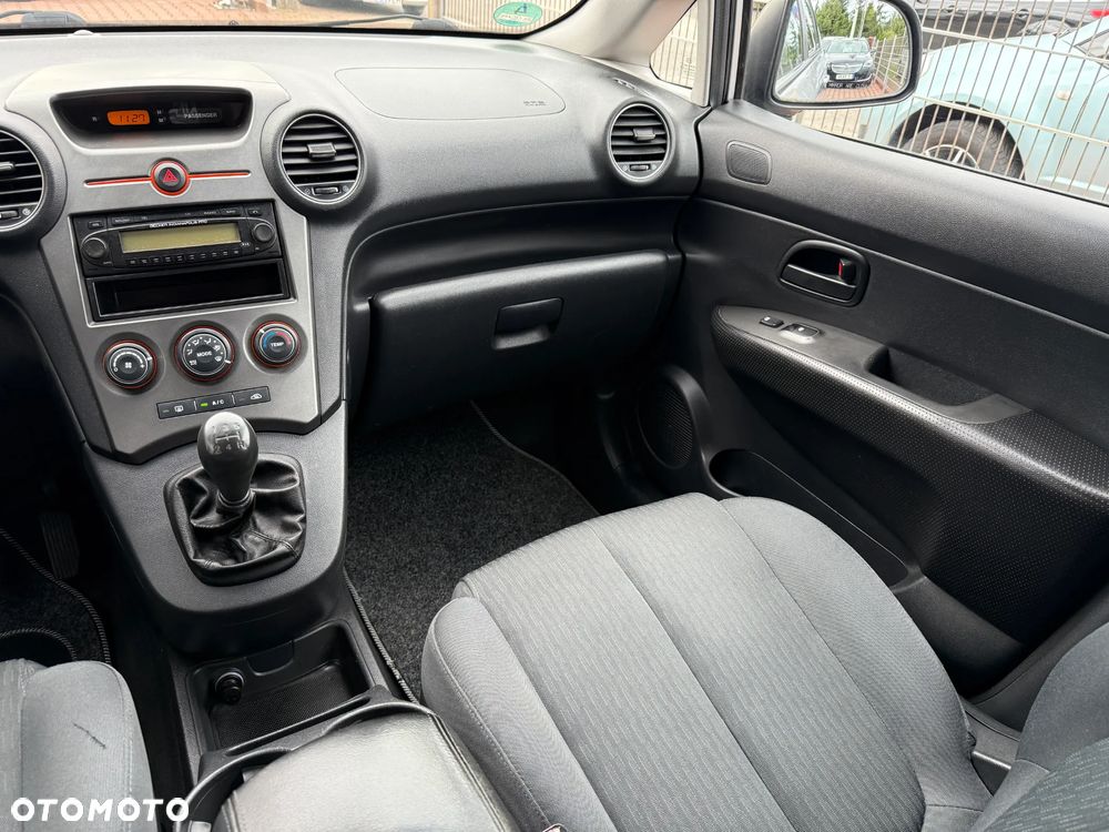 Kia Carens 2.0 CVVT EX - 16