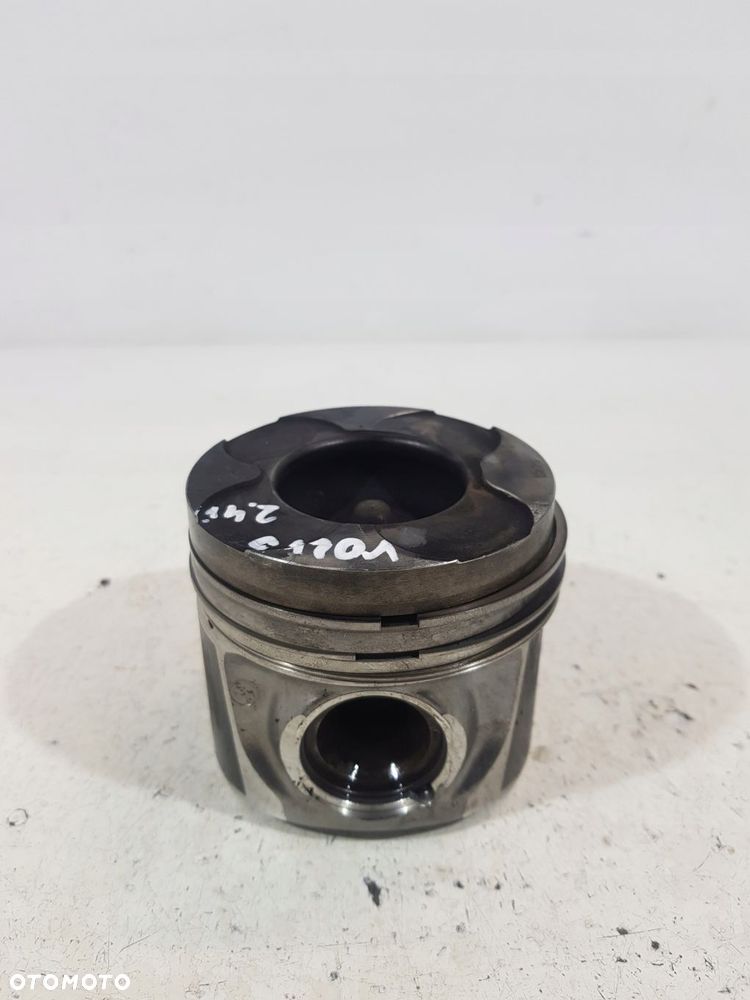 tłok 81l123 volvo v70 xc60 xc70 s60 s80 2.4d d5244t12 - 5