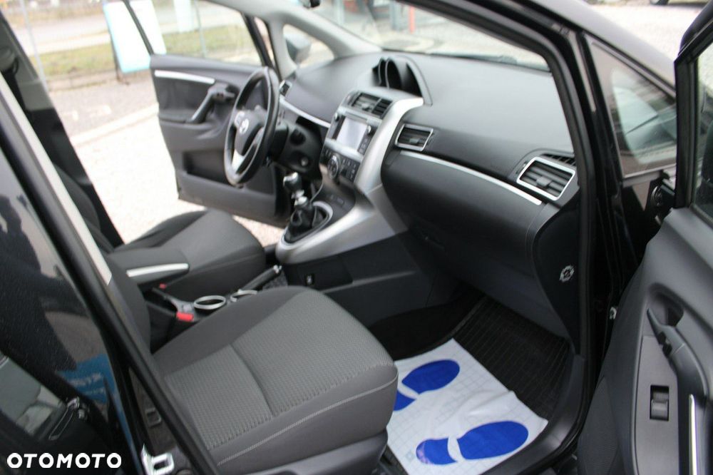 Toyota Verso - 30