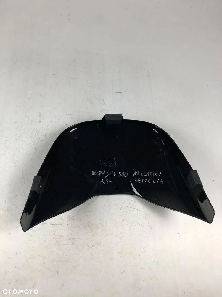 Piaggio Vespa GTV 125 300 19- Nakładka Siedzenia Pasażera - 5