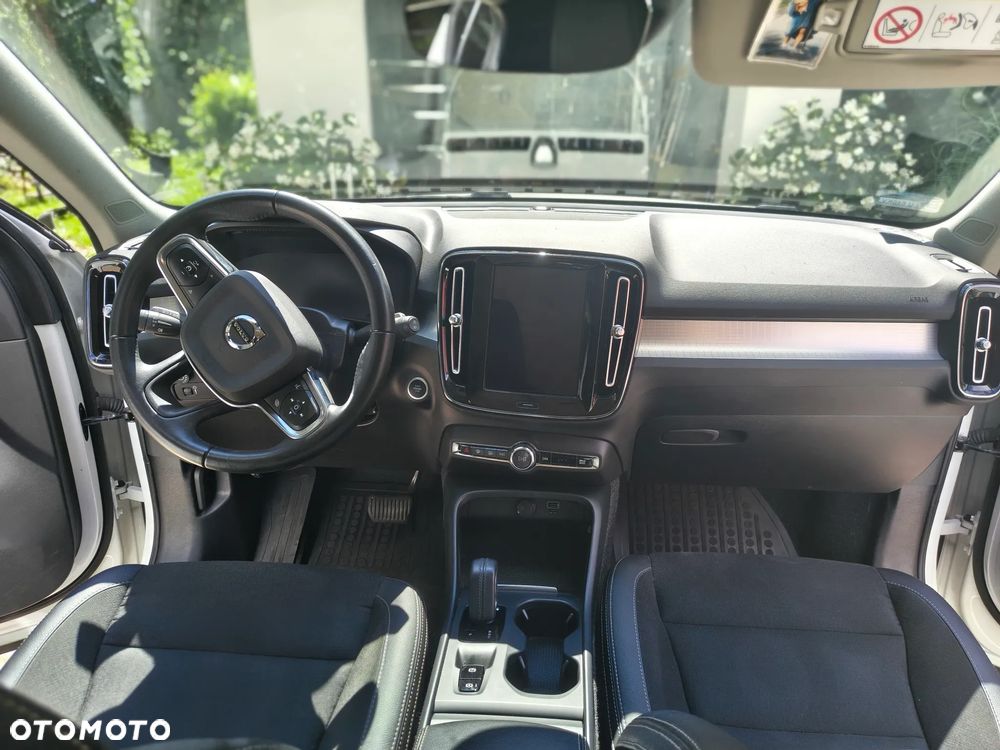 Volvo XC 40 T3 Momentum Pro - 13