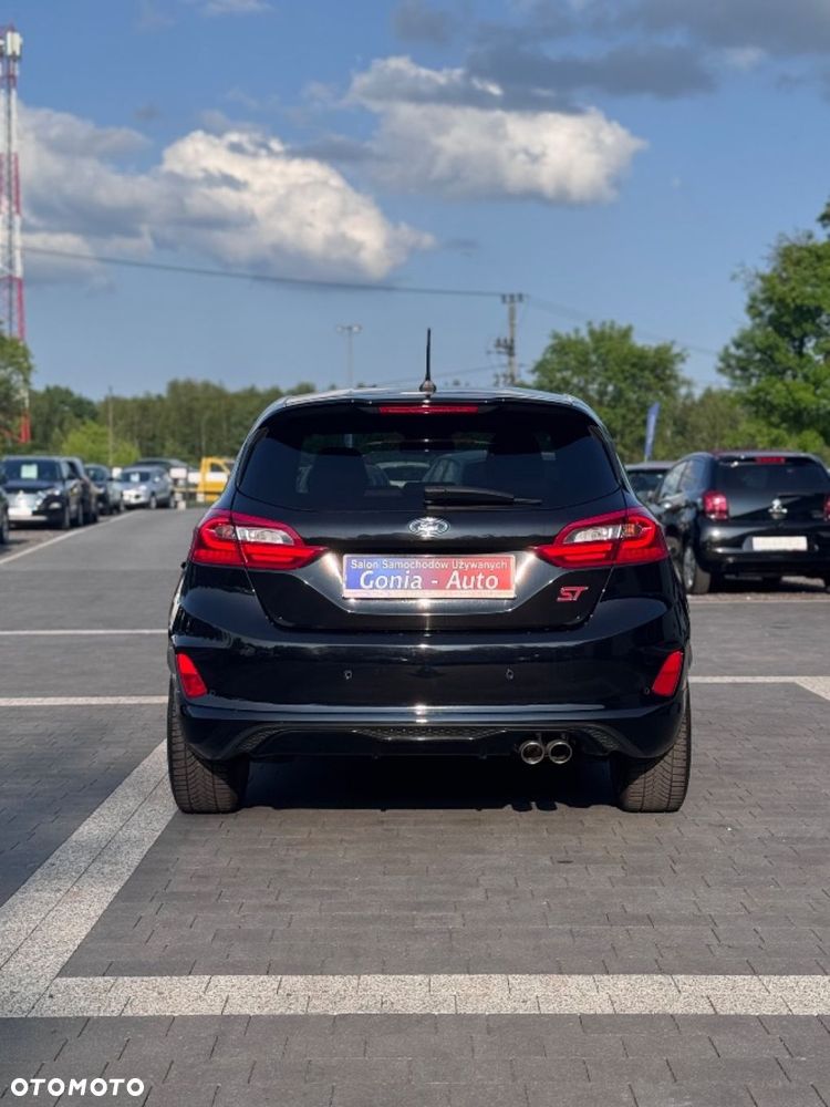 Ford Fiesta - 5