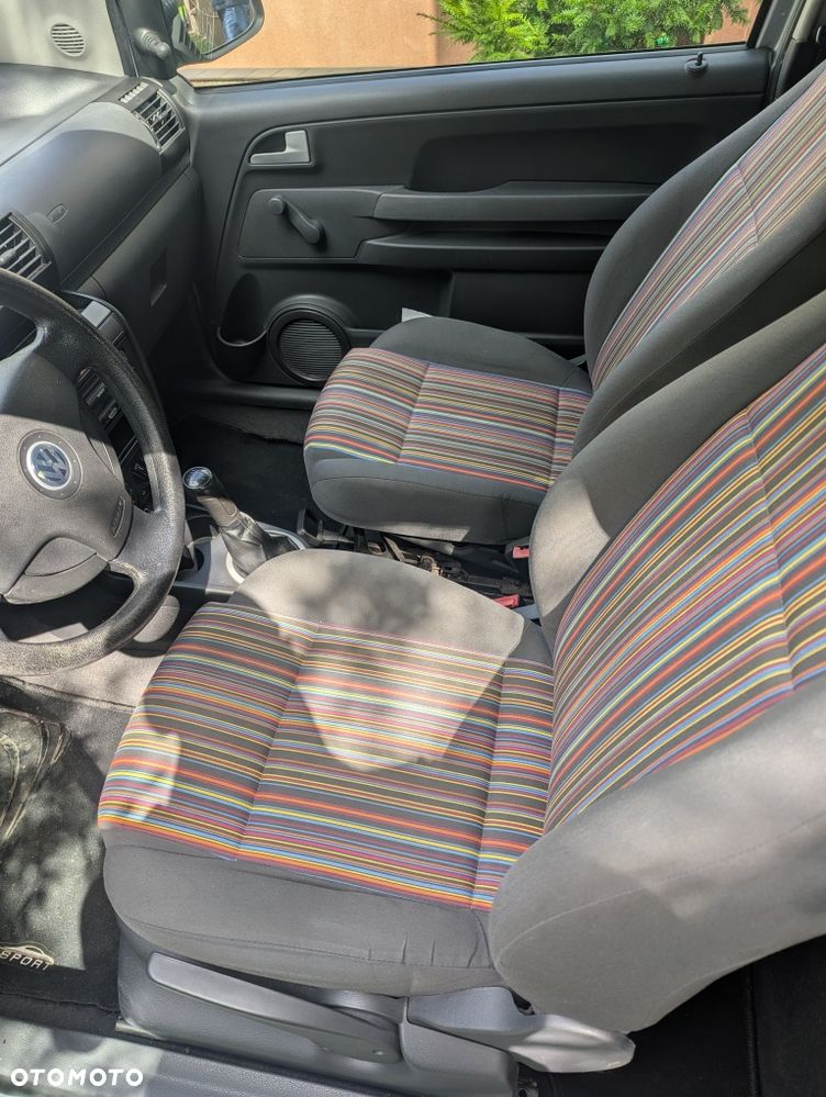 Volkswagen Fox - 8