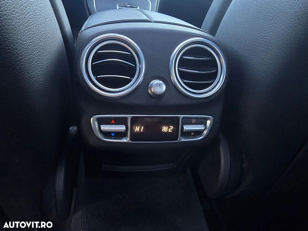Mercedes-Benz C - 16