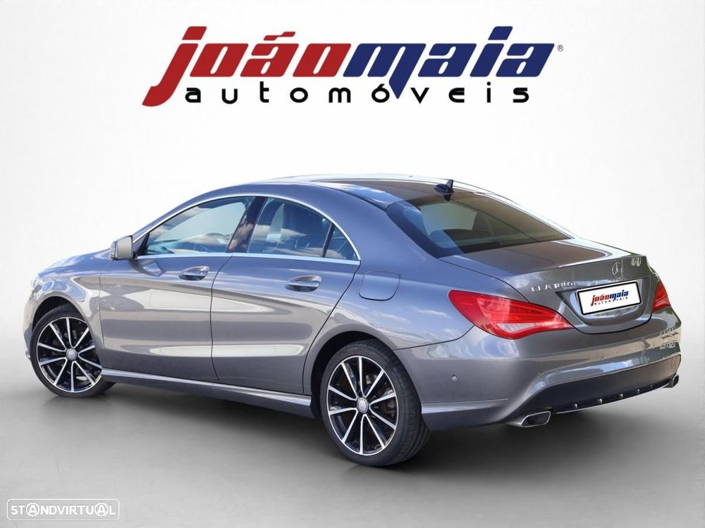 Mercedes-Benz CLA 180 - 4