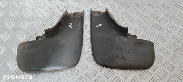 Nissan Terrano II Chlapacz Lewy Prawy Przód Tył