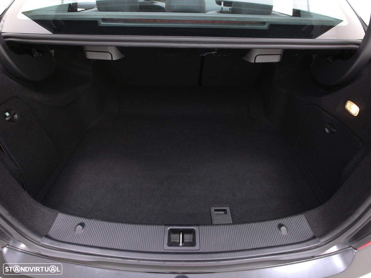 Mercedes-Benz C 320 - 14
