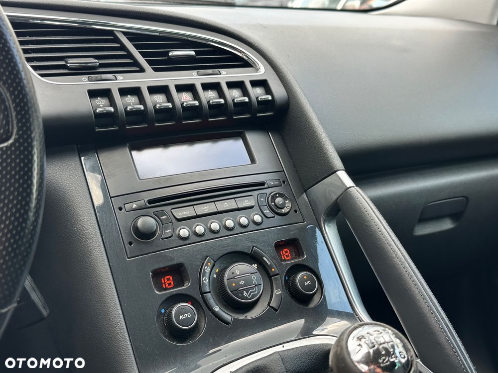 Peugeot 3008 1.6 Premium - 15