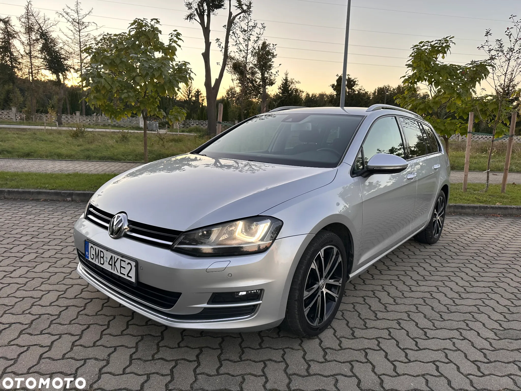Volkswagen Golf Variant 2.0 TDI BlueMotion Technology DSG Allstar - 28
