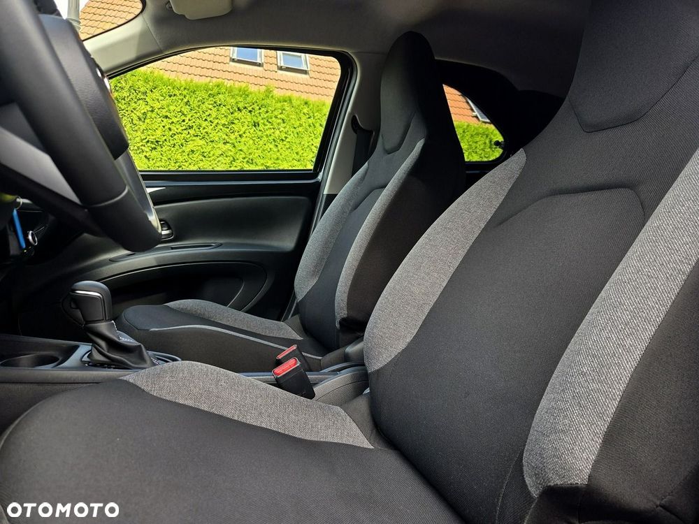 Toyota Aygo X - 10