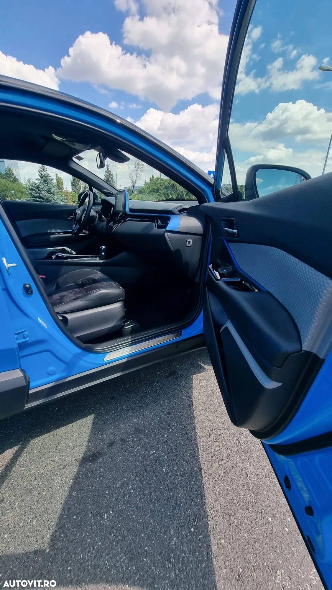 Toyota C-HR Hybrid Style - 19