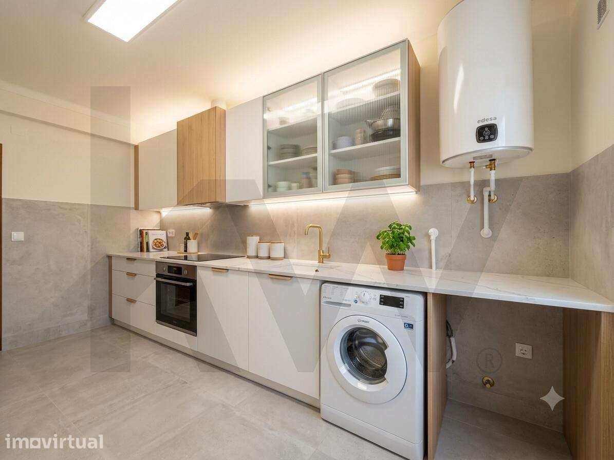 Apartamento T3 com 141 m2 | Varandas | Arrecadação | Centro de Santaré - Grande imagem: 4/36