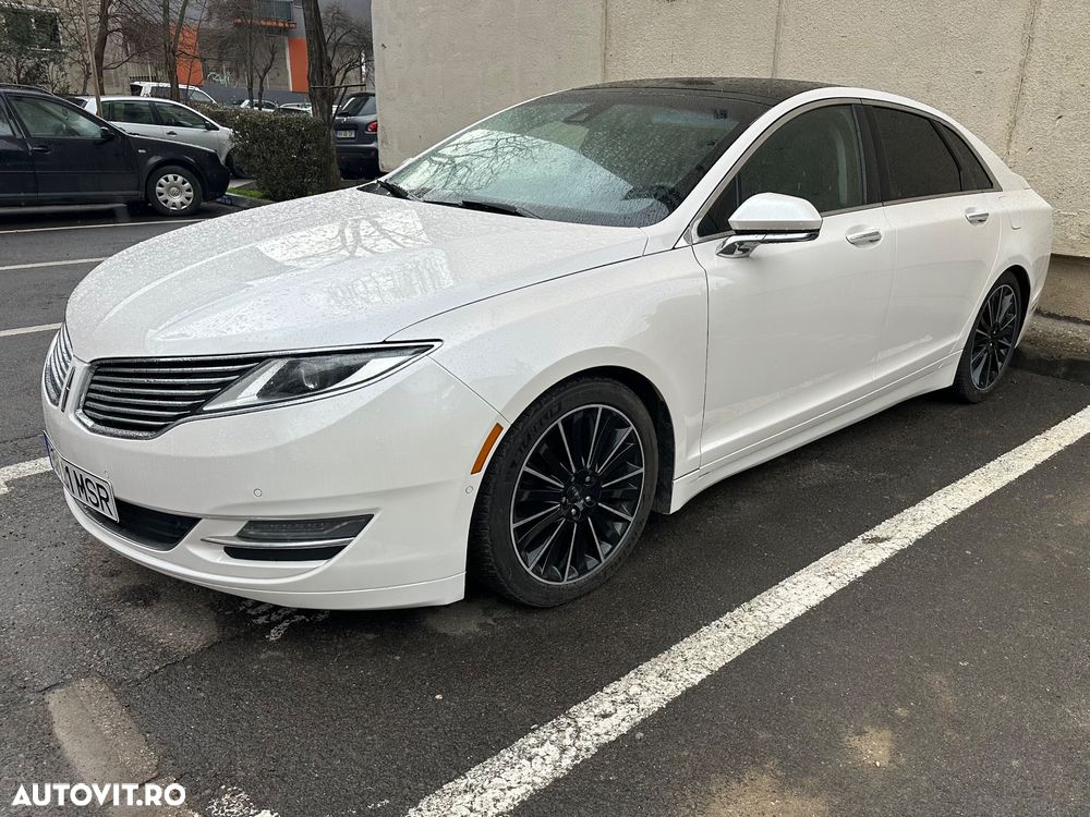 Lincoln MKZ - 1