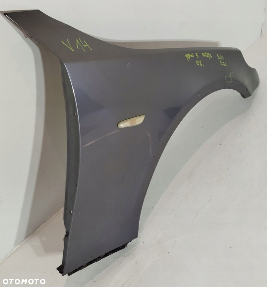 błotnik prawy przedni BMW 5 E60 E61 03-10 A52/7 - 2
