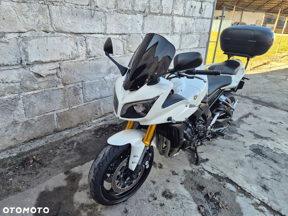 Yamaha FZ - 2
